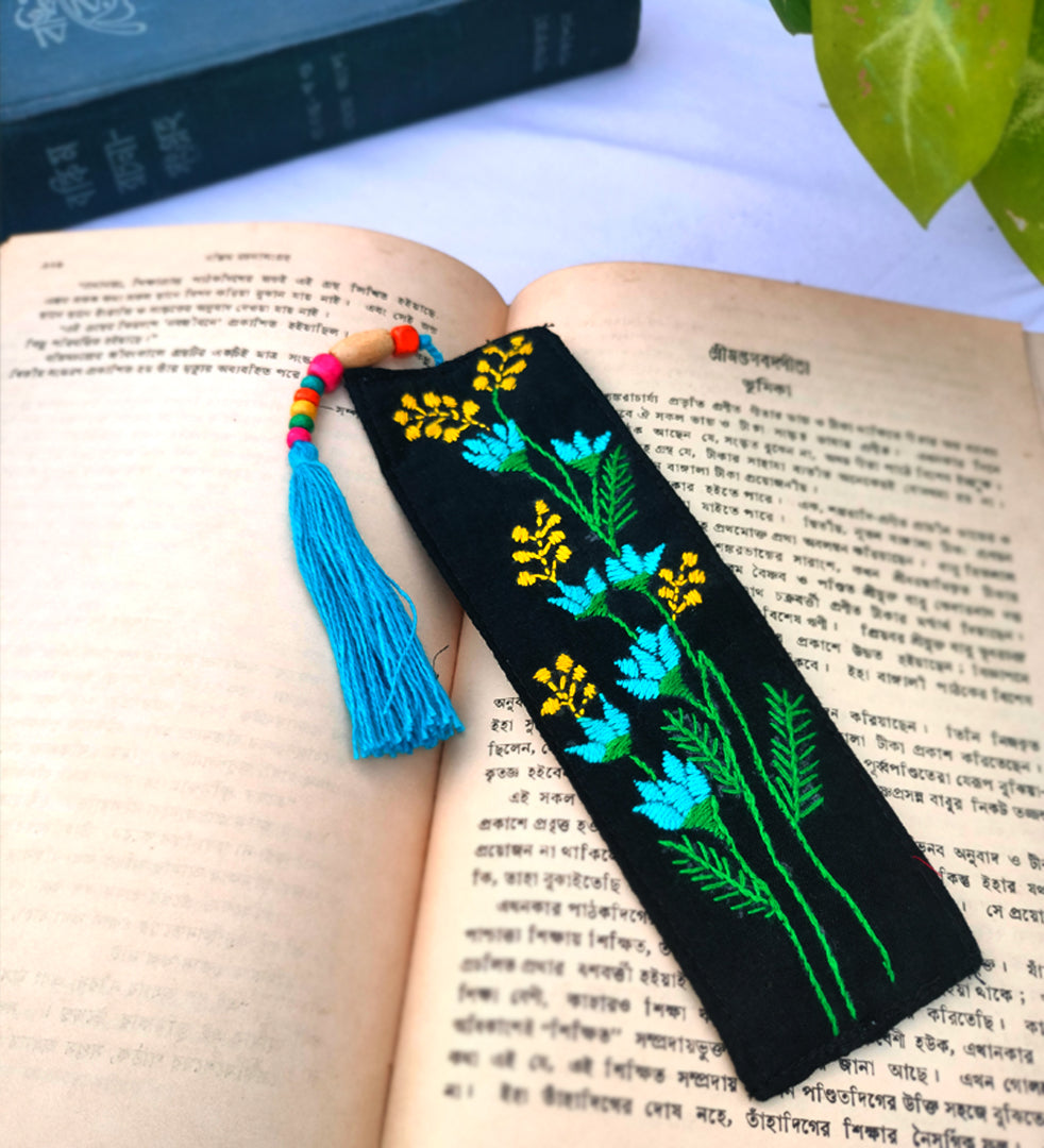 Craftooba Hand Embroidered Bookmarks for Book Lovers | Gift for Readers (6 Inches x 2.2 Inches).