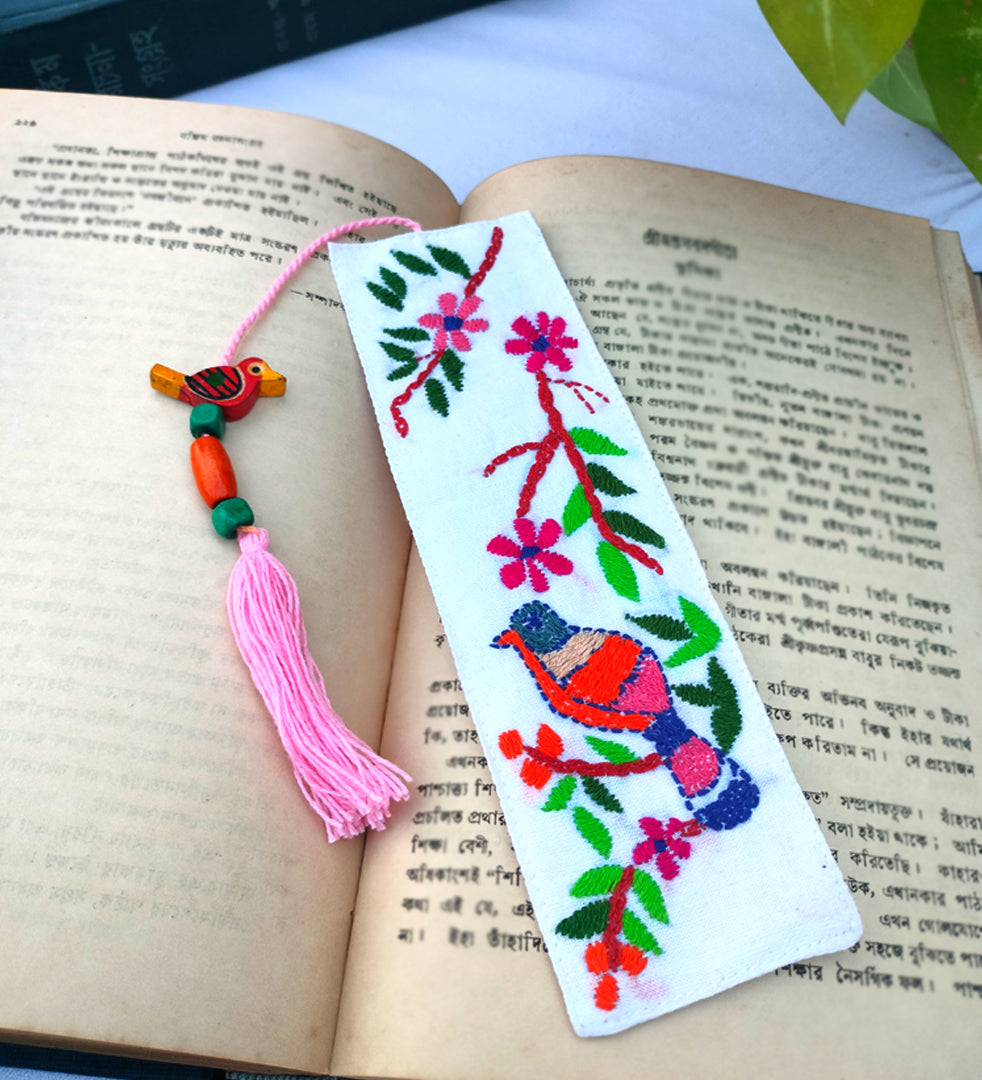 Craftooba Hand Embroidered Bird Bookmarks for Book Lovers | Gift for Readers (6 Inches x 2.2 Inches).