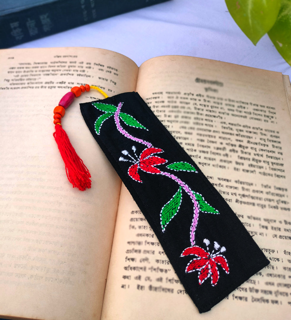 Craftooba Hand Embroidered Bookmarks for Book Lovers | Gift for Readers (6 Inches x 2.2 Inches). Black